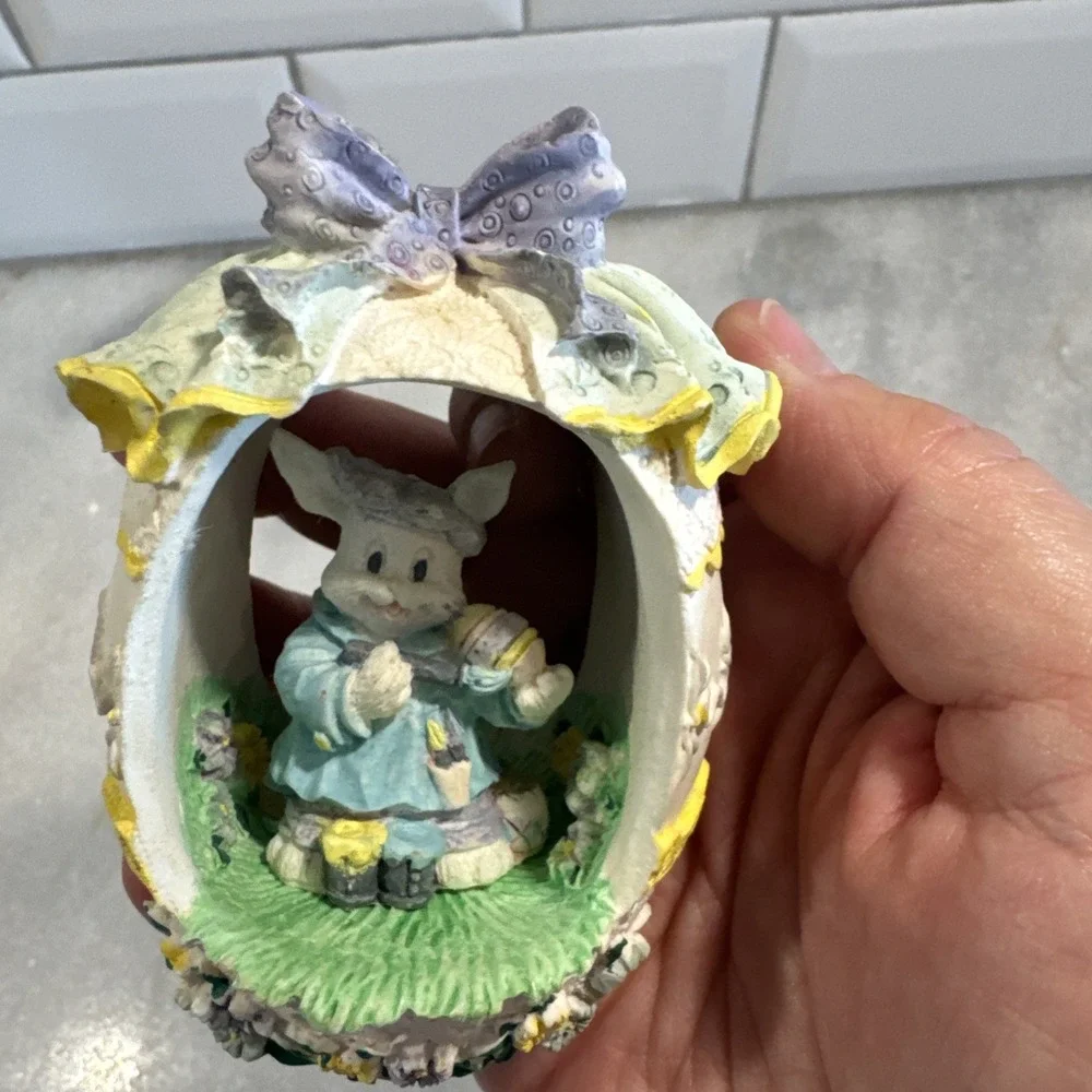 Muffy Vannderbear #457 Hopppy Egg Painting Figure‎